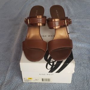 Nine West Brown Leather Sandals Size 9.5